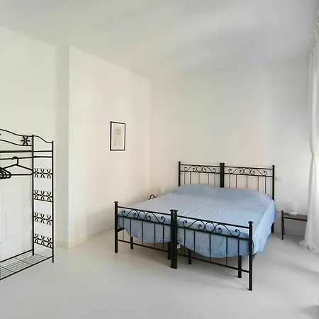 Guest house Casa Italia 3*
